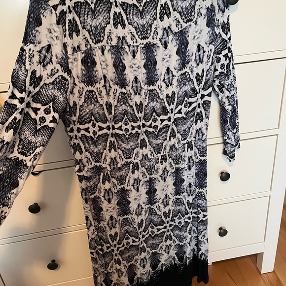 Wrap dress from joe fresh size L - Picture 2 of 3